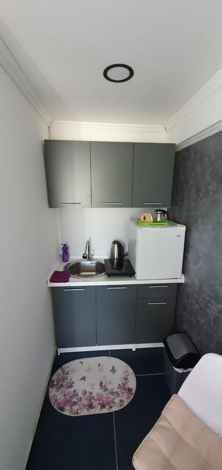Cozzy Apartment Near The Aiport Podgorica Mitrovici  Екстериор снимка